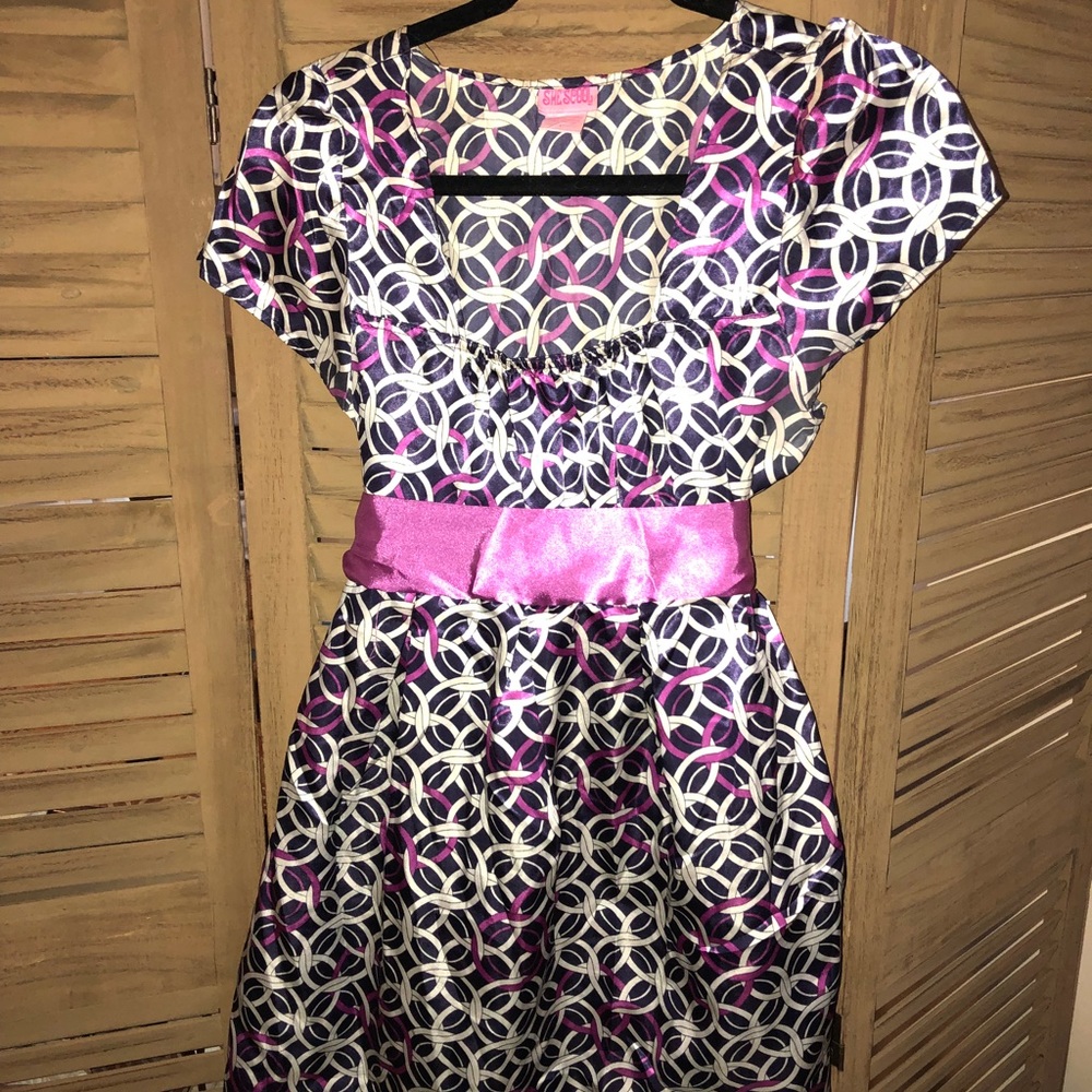 Baby doll top.